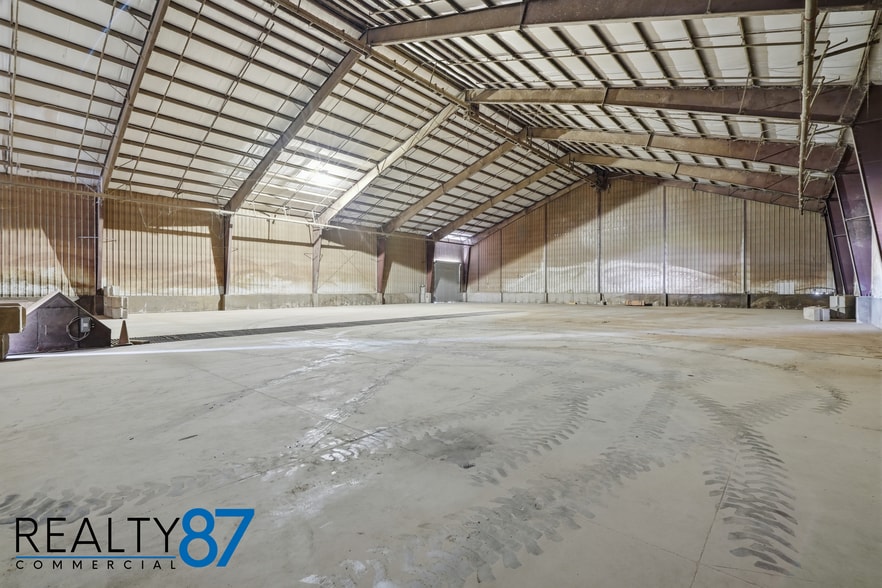 More Photos Of 1004 Grant St, Manchester Warehouse For Sale