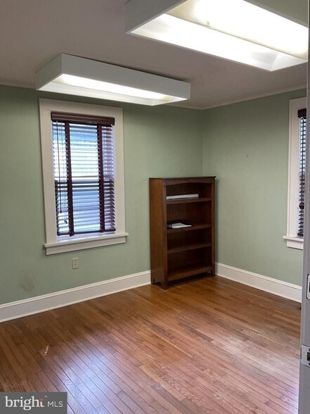 More Photos Of 300 Spruce St, Doylestown Office For Sale