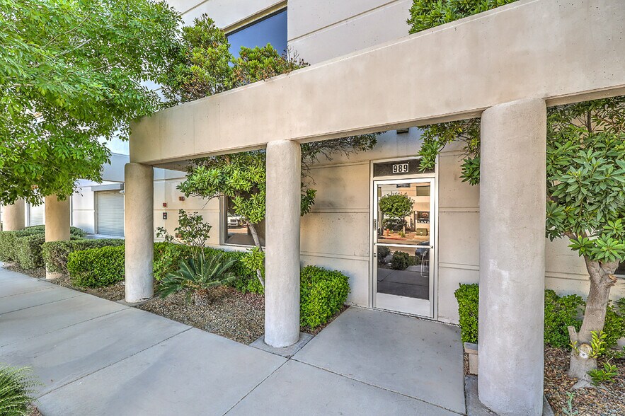 More Photos Of 989 Empire Mesa Way, Henderson Warehouse For Sale