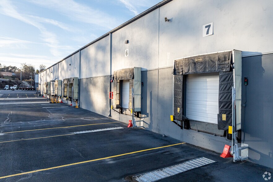 More Photos Of 1540 Amherst Rd, Knoxville Warehouse For Lease