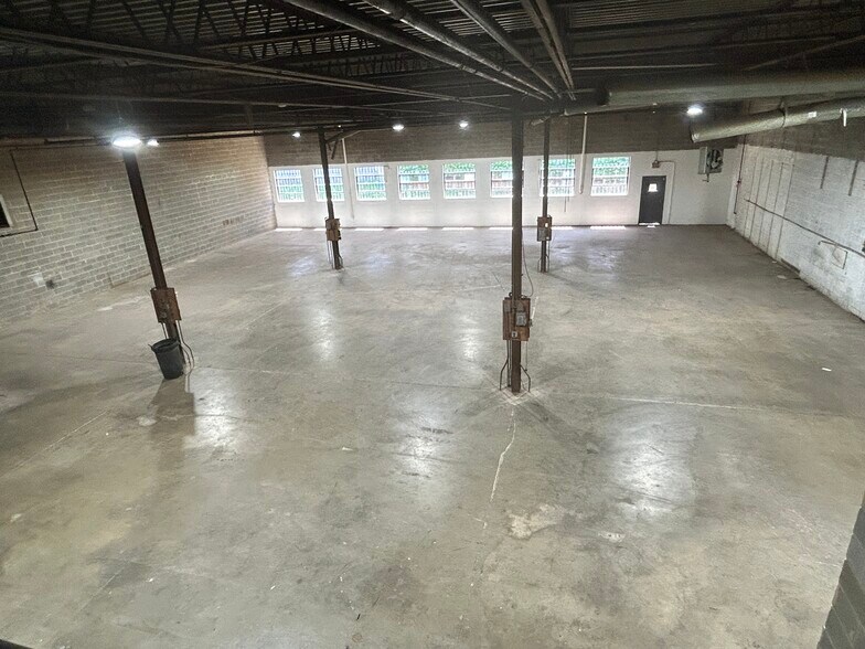 More Photos Of 5209 Holland Dr, Beltsville Warehouse For Sale