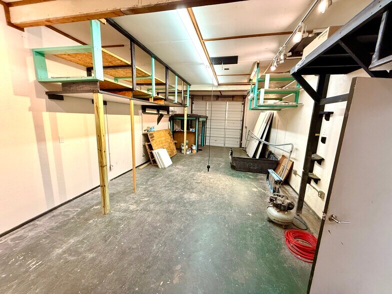 More Photos Of 2205 E 5th St, Austin Loft Creative Space For Sale