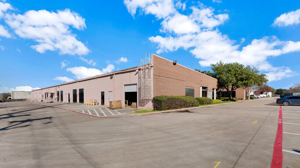 More Photos Of 2155 Chenault Dr, Carrollton Unknown For Lease