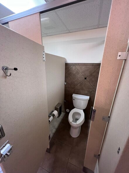 More Photos Of 9393 Old Highway 54, New Bloomfield Daycare Center For Sale