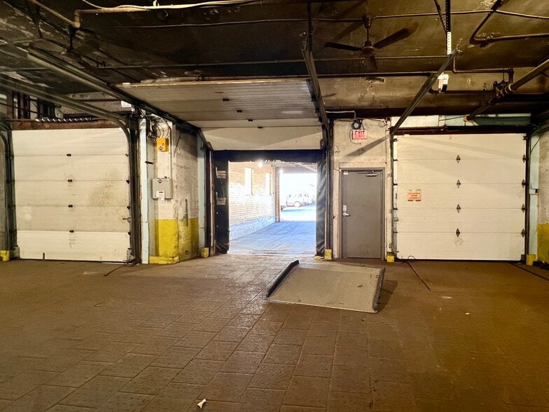 More Photos Of 1700 Island Ave, Pittsburgh Warehouse For Lease