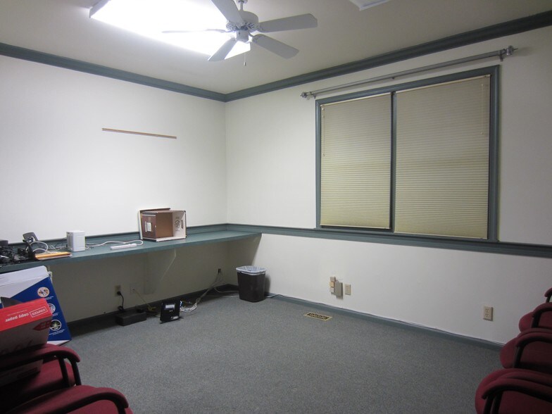 More Photos Of 301 S Main St, Doylestown Medical For Sale