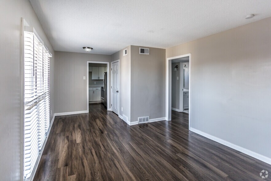 More Photos Of 1060 Merriwether Ave, Memphis Apartments For Sale