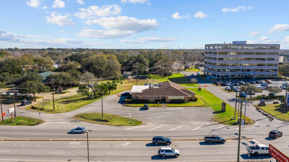 More Photos Of 1601 Liberty St, Richmond Medical For Lease