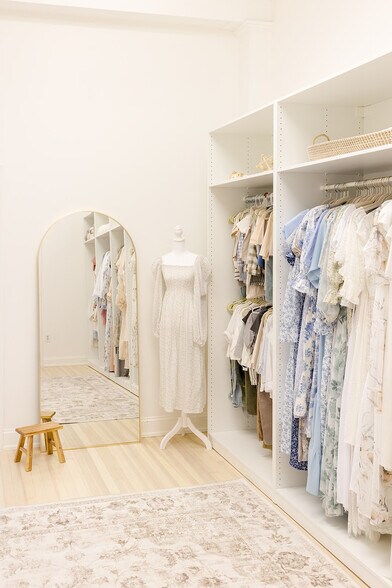 More Photos Of 53 E Lee St, Warrenton Storefront Retail Office For Sale