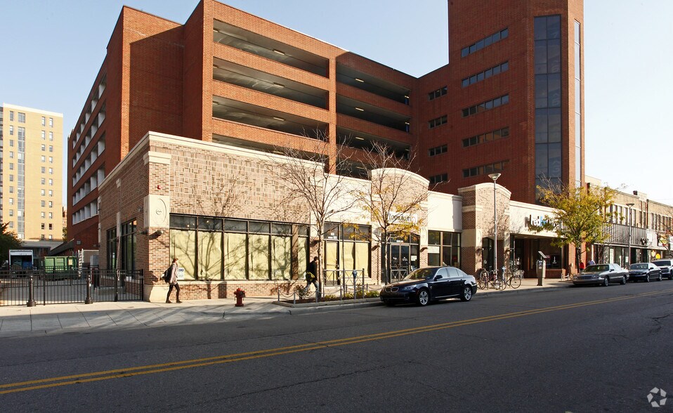 Primary Photo Of 500 E Washington St, Ann Arbor Parking Garage For Lease