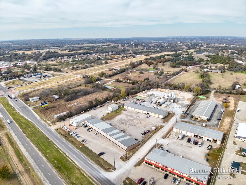 More Photos Of 1886 Mineral Wells Hwy, Weatherford Warehouse For Sale