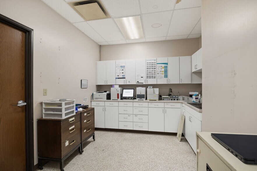 More Photos Of 20994 State Route K, Saint Joseph Office For Lease