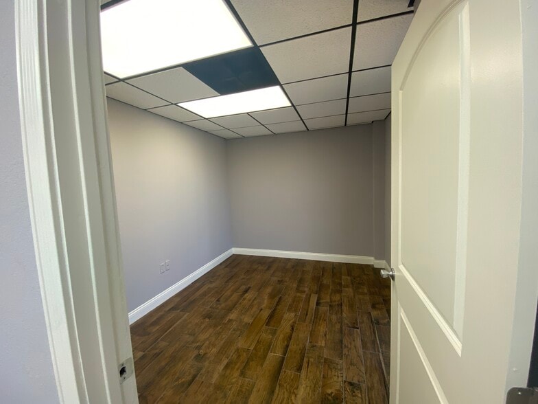 More Photos Of 8326 N County Rd W, Odessa Industrial For Lease