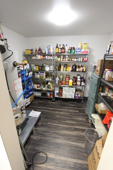 More Photos Of 220 12th St SW, Loveland Warehouse For Sale