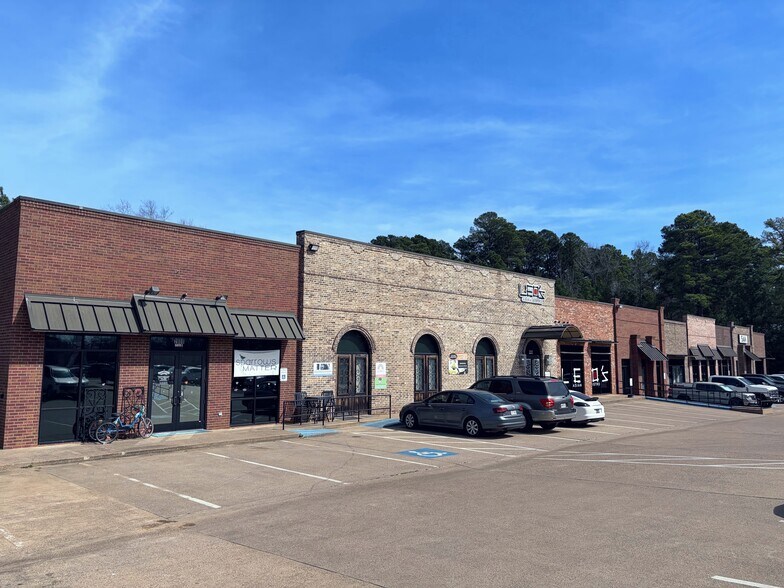 More Photos Of , Lindale General Retail For Sale