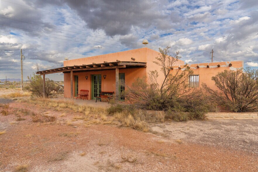 More Photos Of 1498 E. US-90, Marfa General Retail For Sale