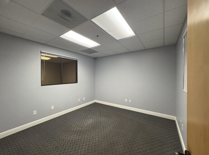 More Photos Of 25695 Jefferson Ave, Murrieta Flex For Lease