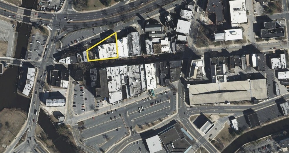 More Photos Of 213 W Main St, Salisbury Office For Lease