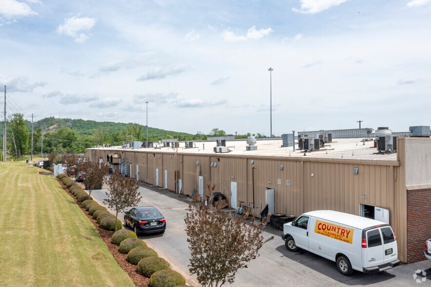 More Photos Of 3740-3760 Highway 53, Huntsville General Retail For Lease
