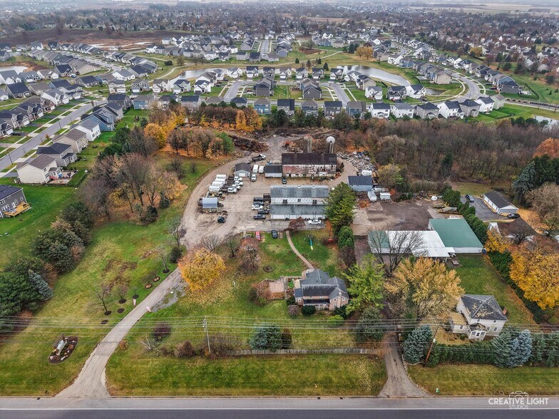 More Photos Of 3711 W Algonquin Rd, Algonquin Flex For Sale
