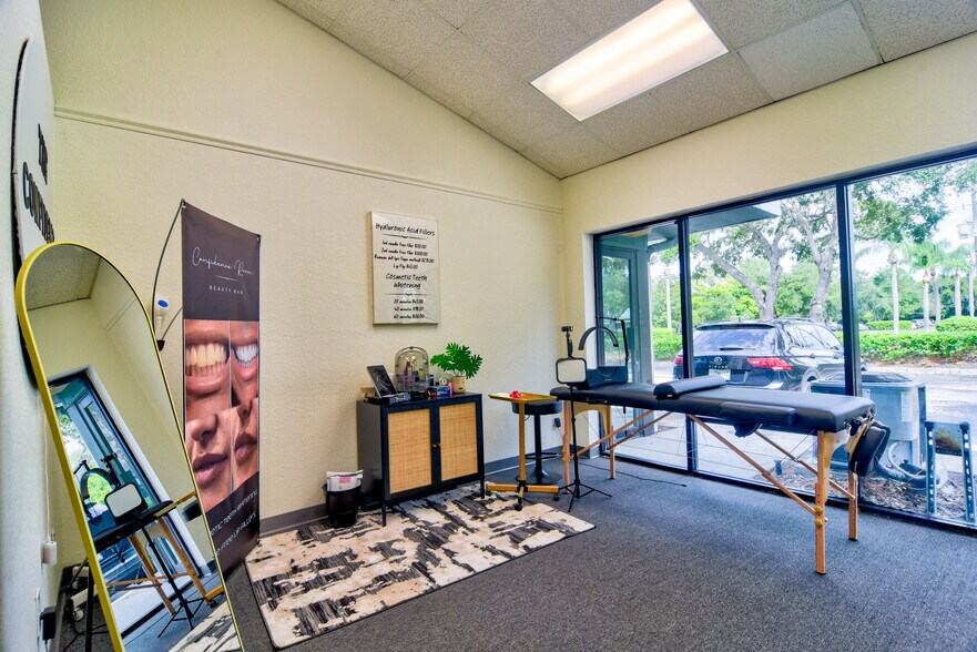 More Photos Of 4500 140th Ave N, Clearwater Unknown For Lease