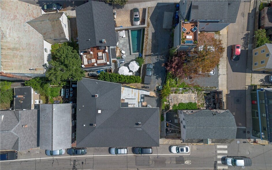 More Photos Of 130-132 Spring St, Newport Apartments For Sale