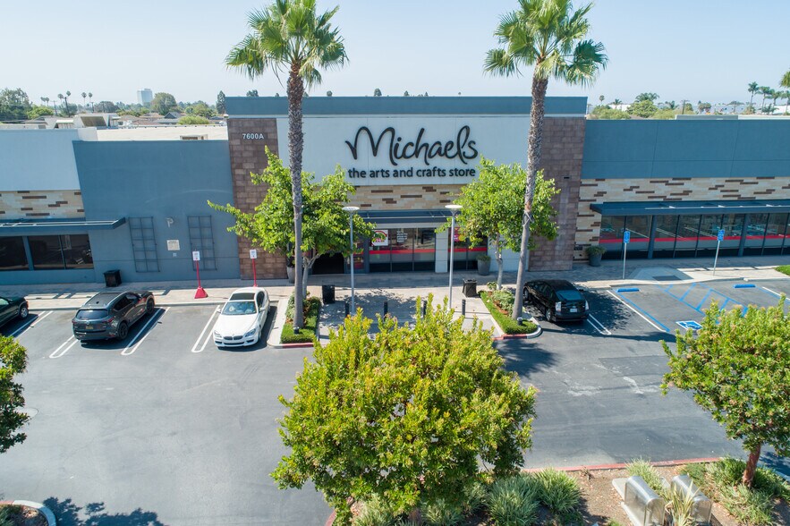 More Photos Of 7490-7664 Edinger Ave, Huntington Beach Unknown For Lease