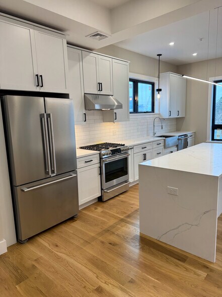 More Photos Of 121 Washington St, Somerville Apartments For Sale