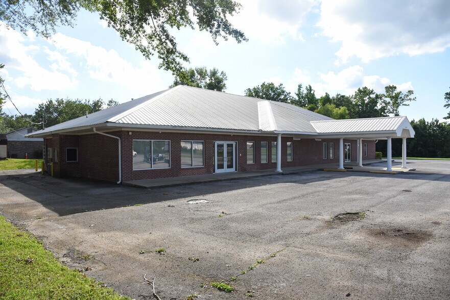 More Photos Of 1635 Highway 31, Hartselle Medical For Lease