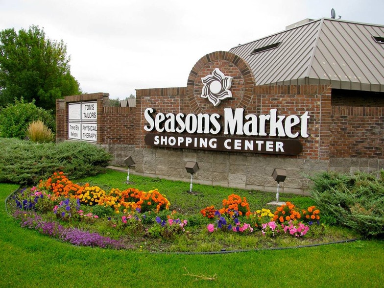 More Photos Of 757-783 Radio Dr, Woodbury Unknown For Lease