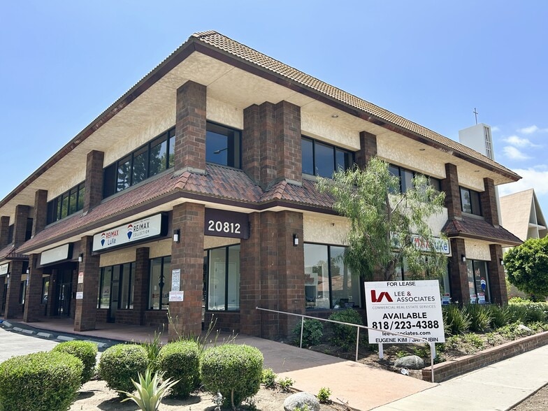 Primary Photo Of 20812 Ventura Blvd, Woodland Hills Storefront For Lease