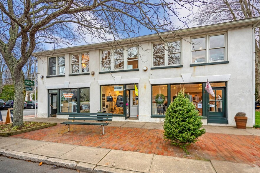 More Photos Of 136 Main St, Amagansett Storefront Retail Office For Lease
