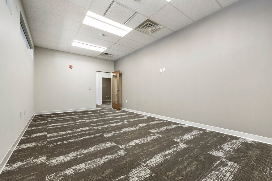 More Photos Of Corner of N Sheridan & Broad Street, Pittsburgh Office For Sale
