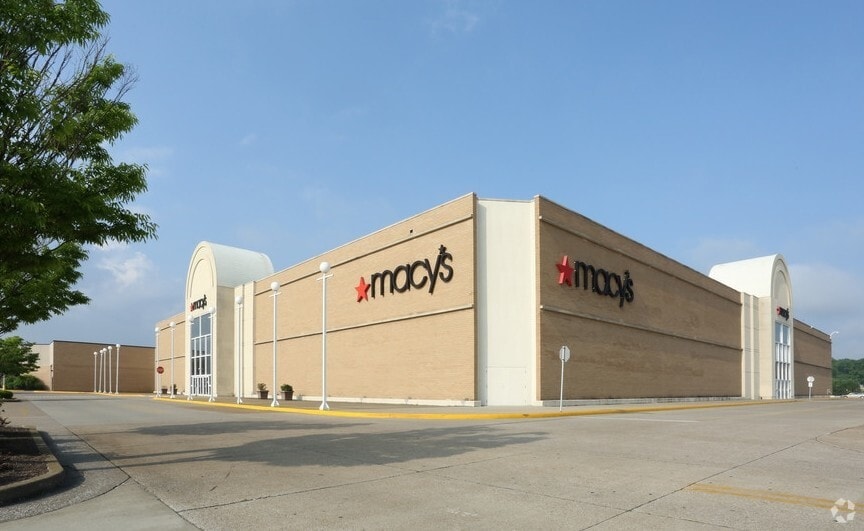 More Photos Of 800 N Green River Rd, Evansville Unknown For Lease