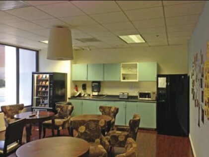 More Photos Of 5155 Goldman Ave, Moorpark Manufacturing For Lease