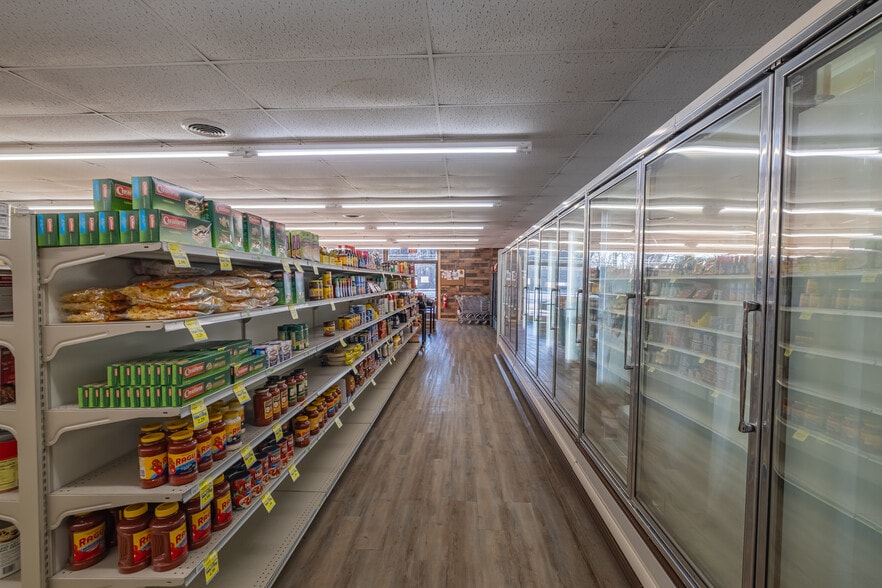 More Photos Of 7403 Hillsboro Hwy, Hillsboro General Retail For Sale