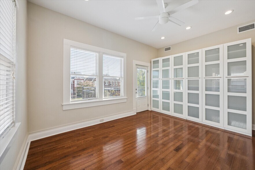 More Photos Of 1220 W Gray St, Houston Apartments For Sale