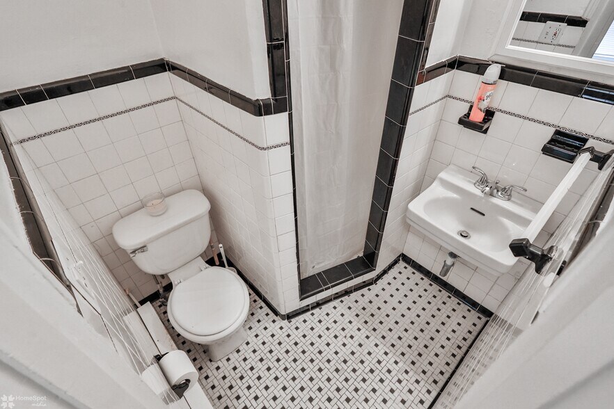 More Photos Of 440 N 9th St, Allentown Apartments For Sale