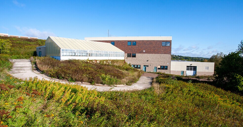 More Photos Of 802 E Central Entrance, Duluth Schools For Lease