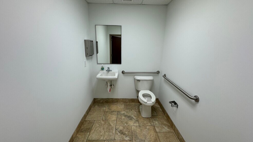 More Photos Of 6065 Parkway North Dr, Cumming Distribution For Sale