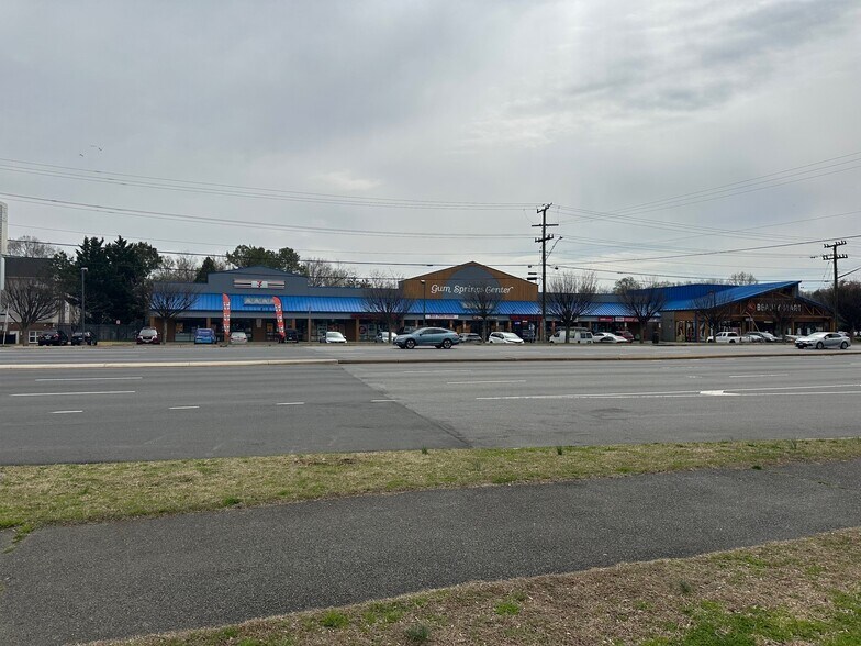 More Photos Of 7848-7868 Richmond Hwy, Alexandria Freestanding For Sale