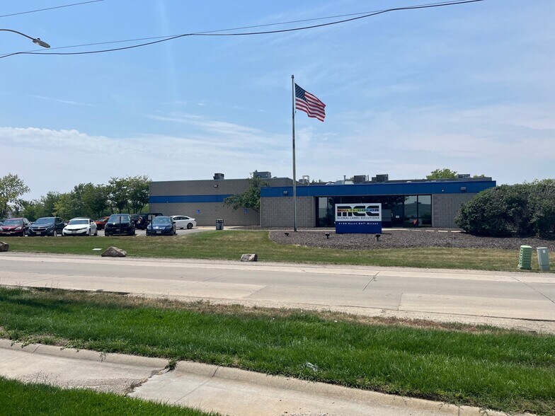 More Photos Of 4130 S 94th St, Omaha Manufacturing For Lease