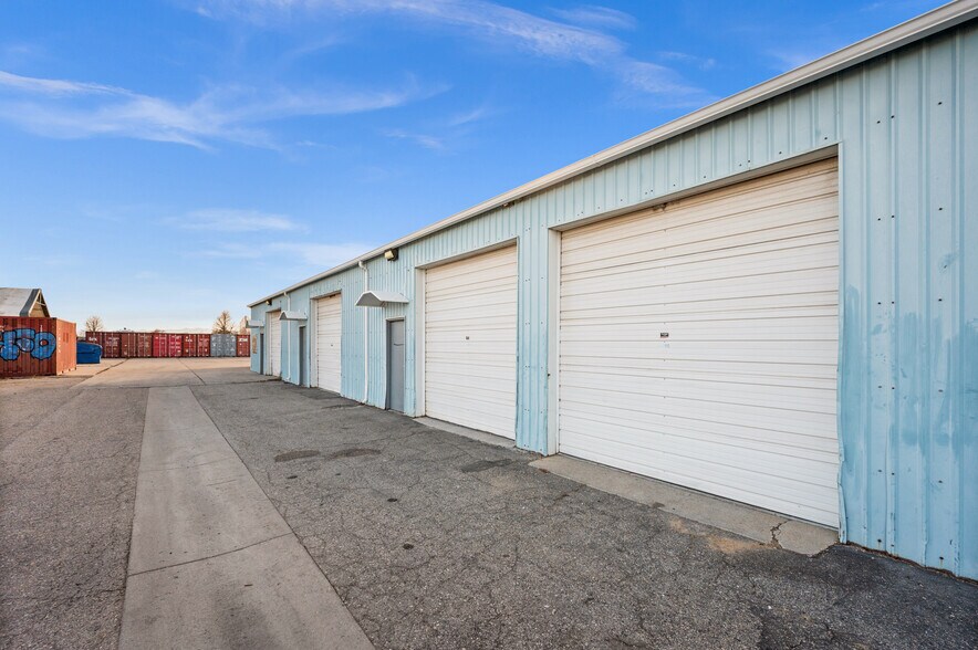 More Photos Of 4375 W Copper Hills Pky, West Jordan Warehouse For Lease