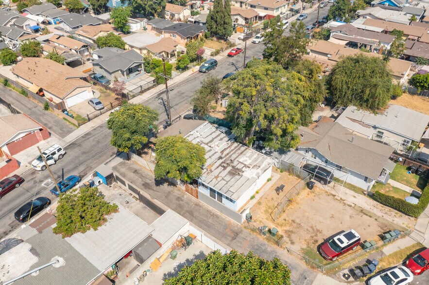 More Photos Of 7408 Elsie St, Los Angeles Apartments For Sale