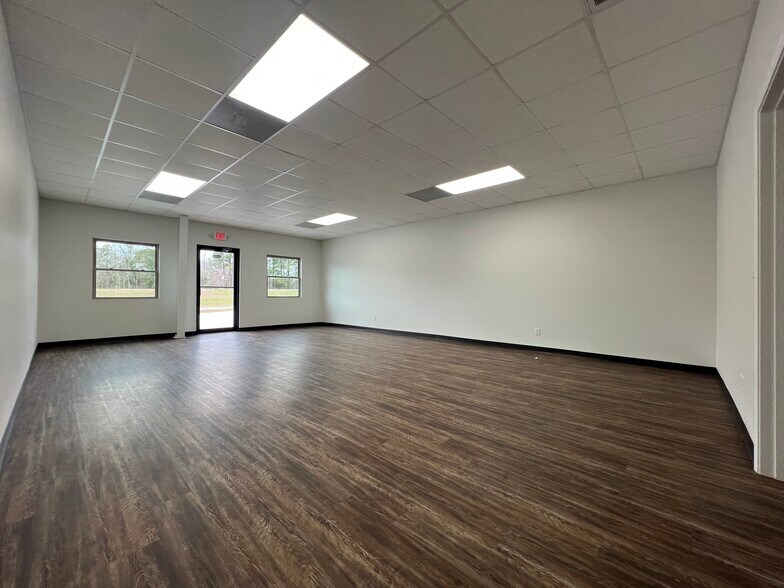 More Photos Of 2109 Chanabby Ct, Statesboro Warehouse For Lease