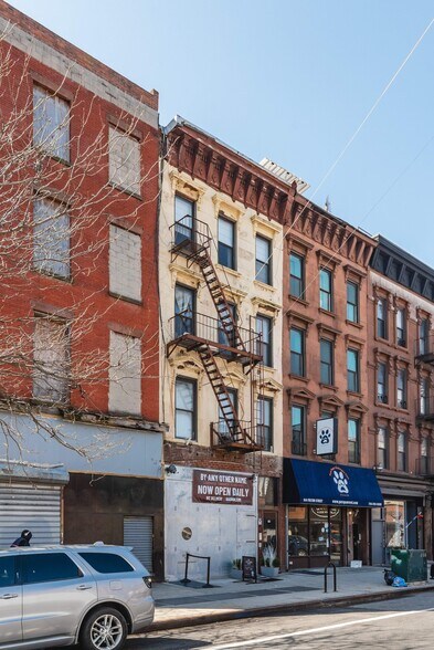 More Photos Of 946 Fulton St, Brooklyn Apartments For Sale