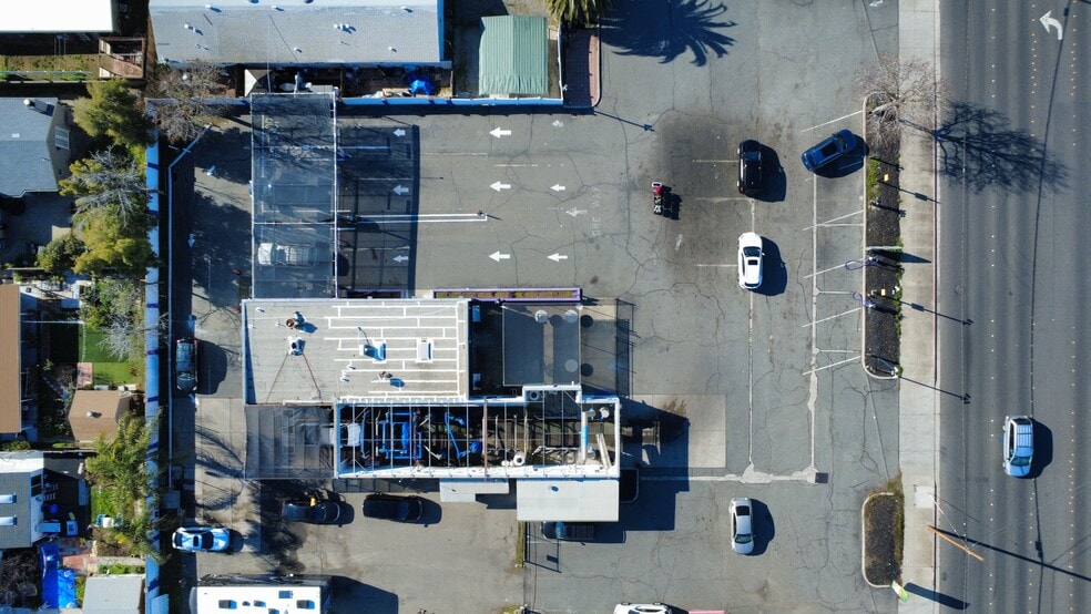 More Photos Of 300 E 18th St, Antioch Carwash For Sale