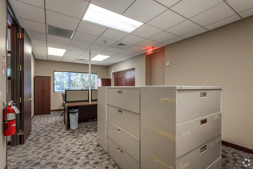 More Photos Of 11821 Telge Rd, Cypress Office For Sale