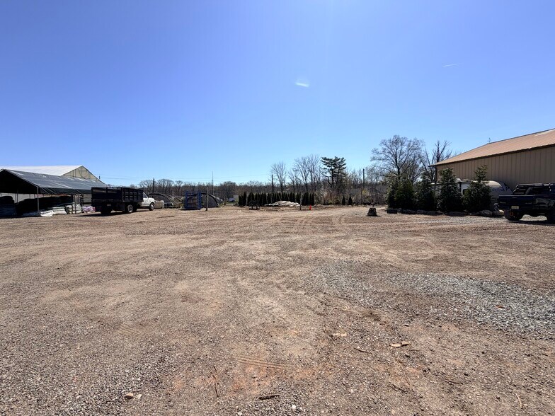 More Photos Of 981 Georges Rd, Monmouth Junction Land For Lease
