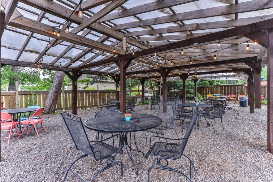 More Photos Of 5234 US-51 Hwy, Mercer Bar For Sale